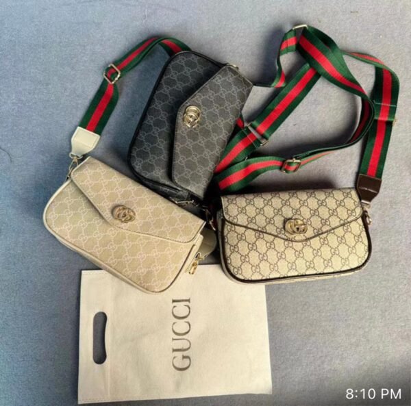 Gucci Shoulder Bag - Image 3