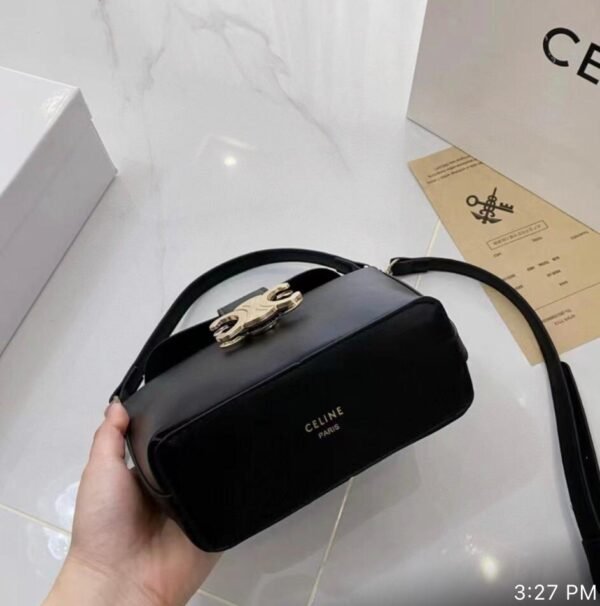 Tory Shoulder Bag - Image 3