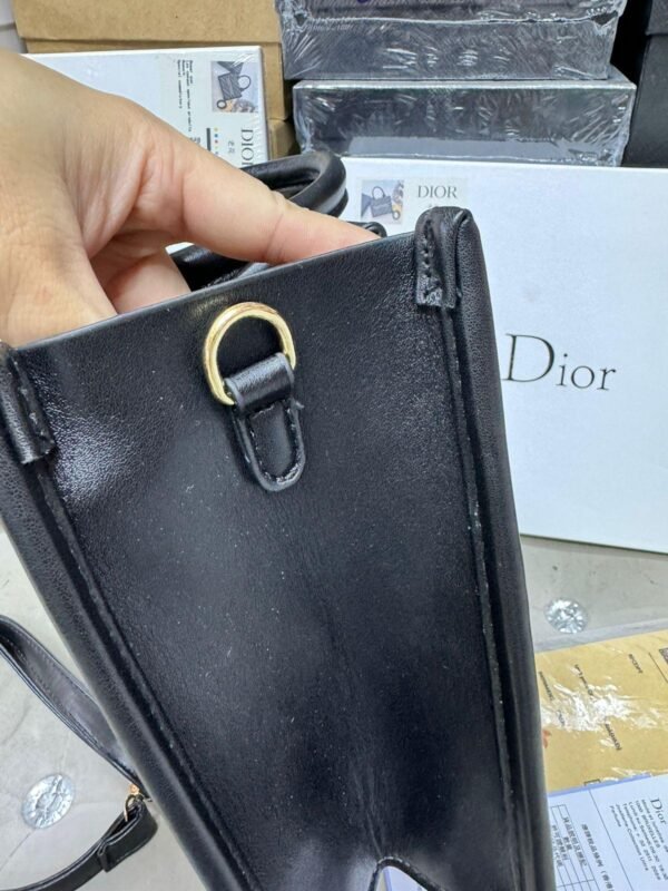 Dior Shoulder Bag 27*23 cm - Image 7